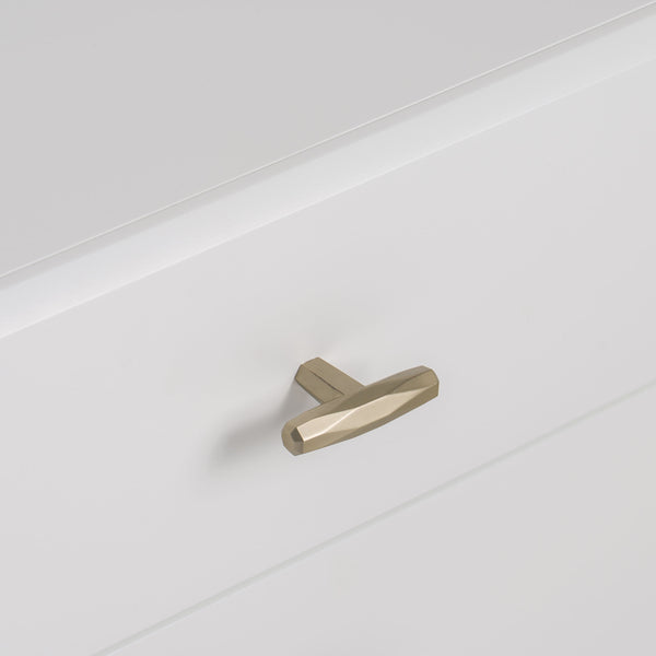 Modrest Bryan Modern White Nightstand Model VGMABR-82-WHT-NS