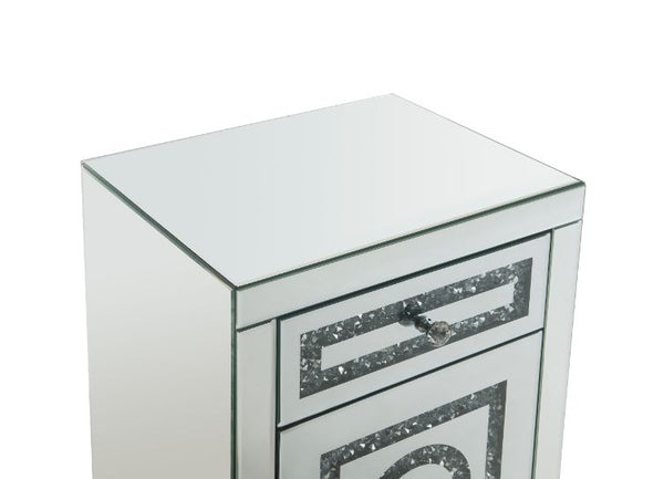 ACME Noralie Mirrored & Faux Diamonds Accent Table Model 97934
