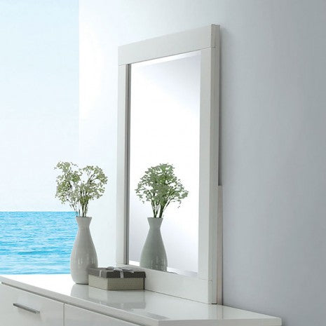 Furniture of America Christie White Contemporary Mirror Model CM7550M
