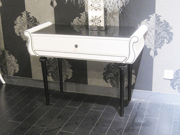 Auspicious Transitional Tufted Leather Platform Bed Model VGSLE-AUSPICIOUS