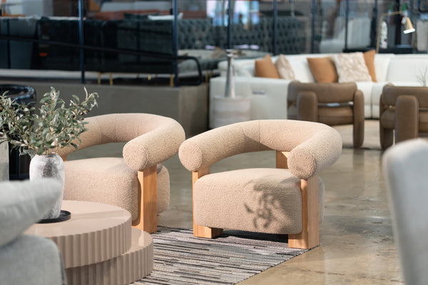 Modrest Alamo Modern Beige Faux Sheepskin & Oak Accent Chair Model VGMY-1385-TOAST