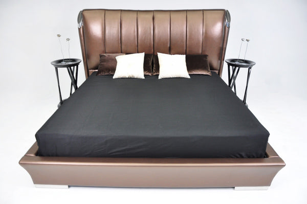 Temptation Caesar Italian Classical Design Leather Platform King Bed Model VGWCTEM-8C301A