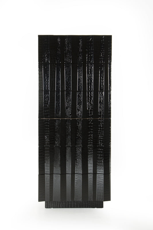 A&X Emphasis Black Crocodile Chest Model VGUNAW558-52-BLK