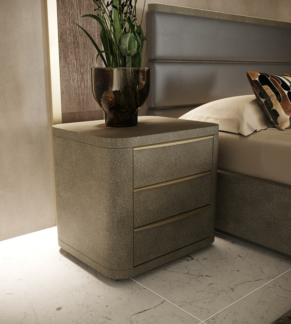 Modrest Lois Modern Beige Shagreen & Brass Nightstand Model VGVC-N2408