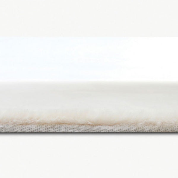 Furniture of America Famalica Off-White Contemporary Area Rug Model RG5137