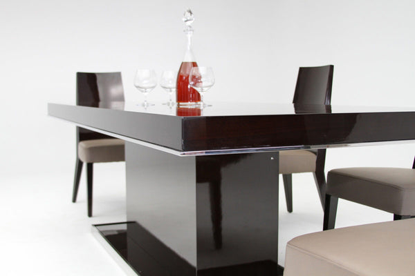 Noble Modern Ebony Lacquer Dining Table Model VGHB131T-EBONY