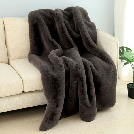 Furniture of America Caparica Charcoal Contemporary Throw Blanket Model TW4140