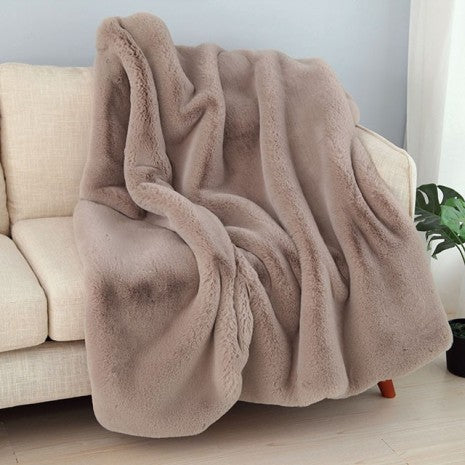 Furniture of America Caparica Blush Contemporary Throw Blanket Model TW4142