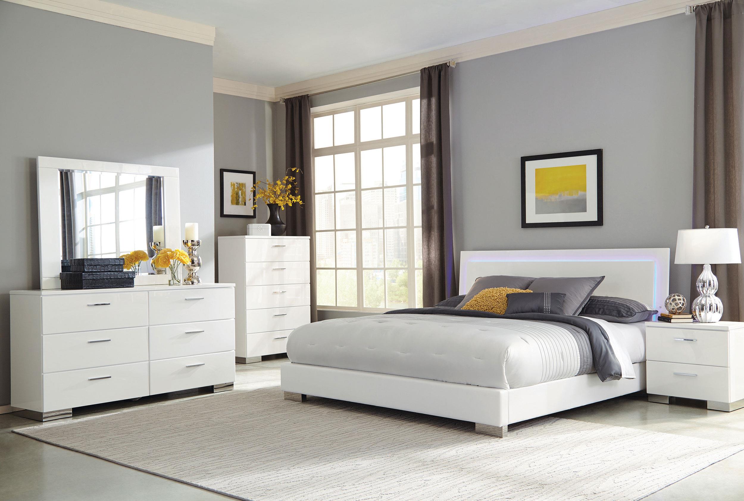 Coaster Felicity Contemporary Eastern King Bed Model 203500Ke-S5
