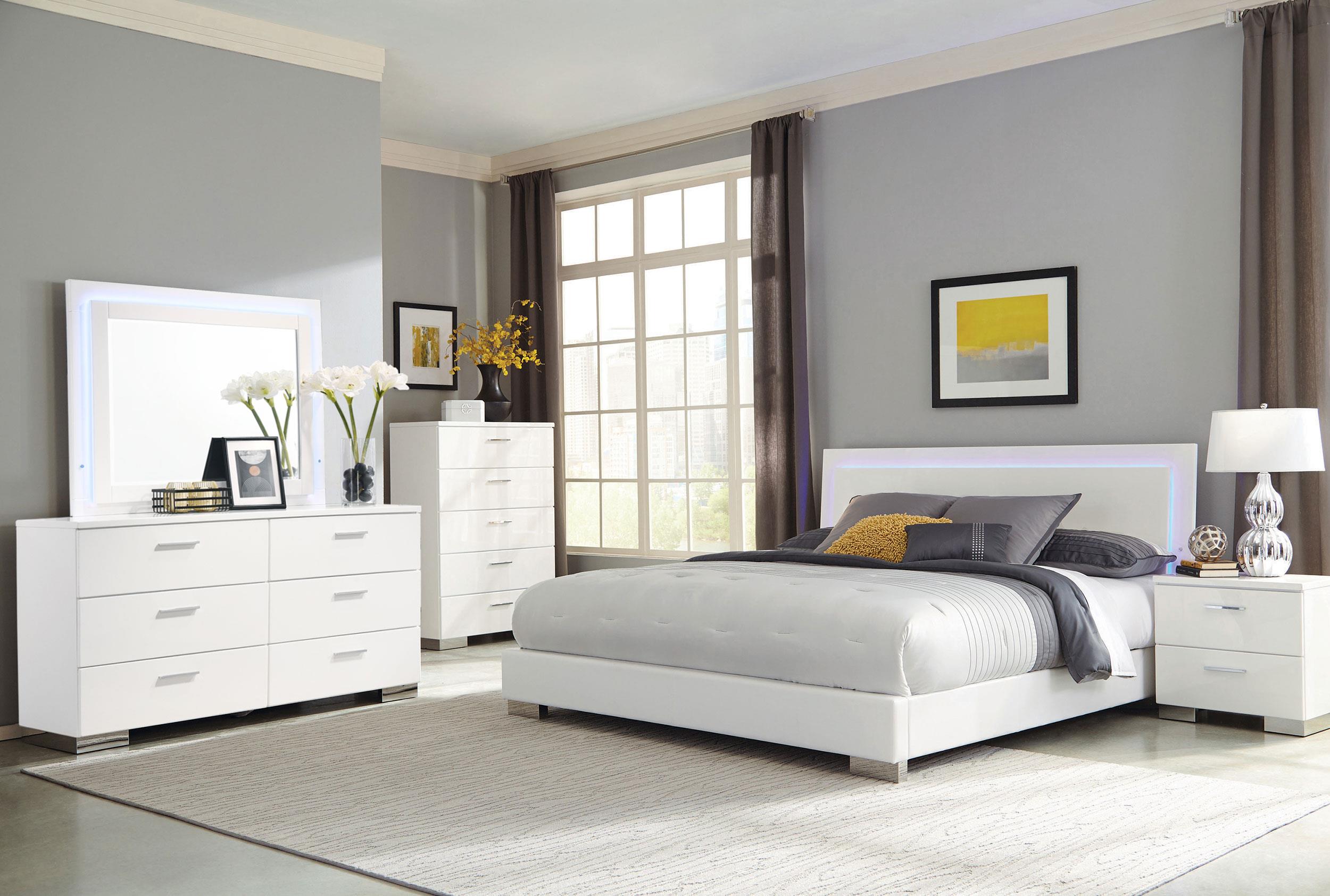 Coaster Felicity Contemporary California King Bed Model 203500Kw-S5L