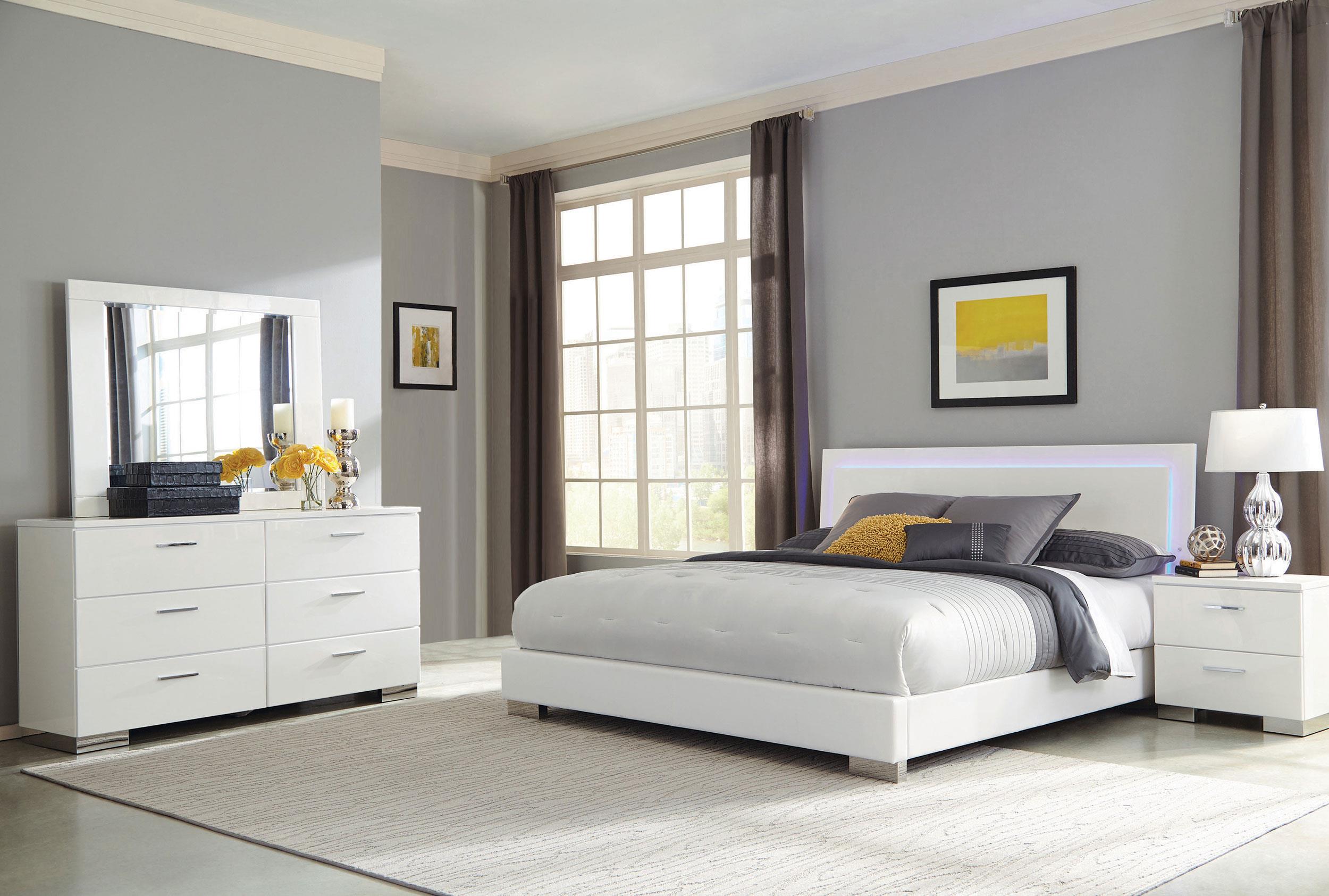 Coaster Felicity Contemporary Queen Bed Model 203500Q-S4