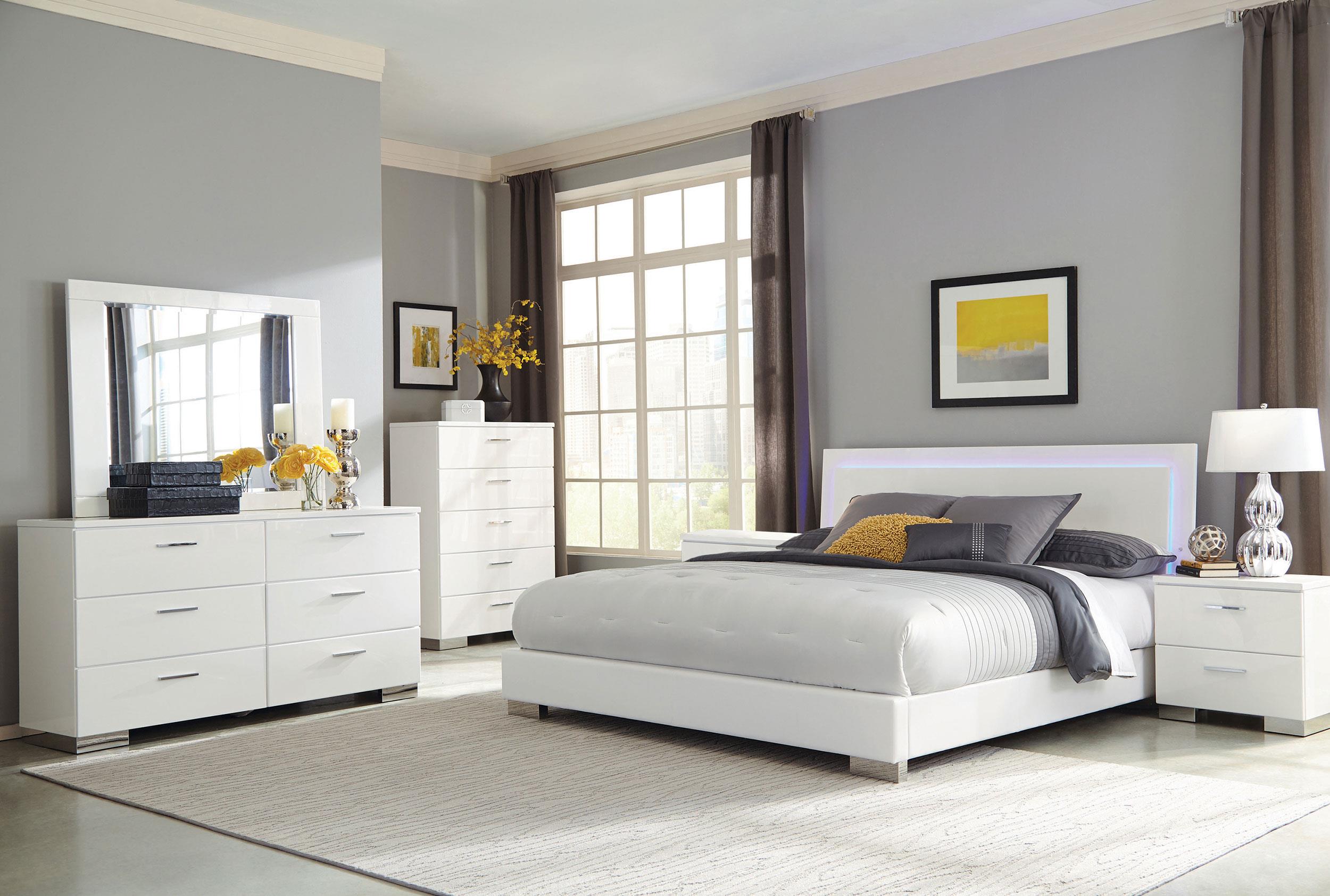 Coaster Felicity Contemporary Queen Bed Model 203500Q-S6