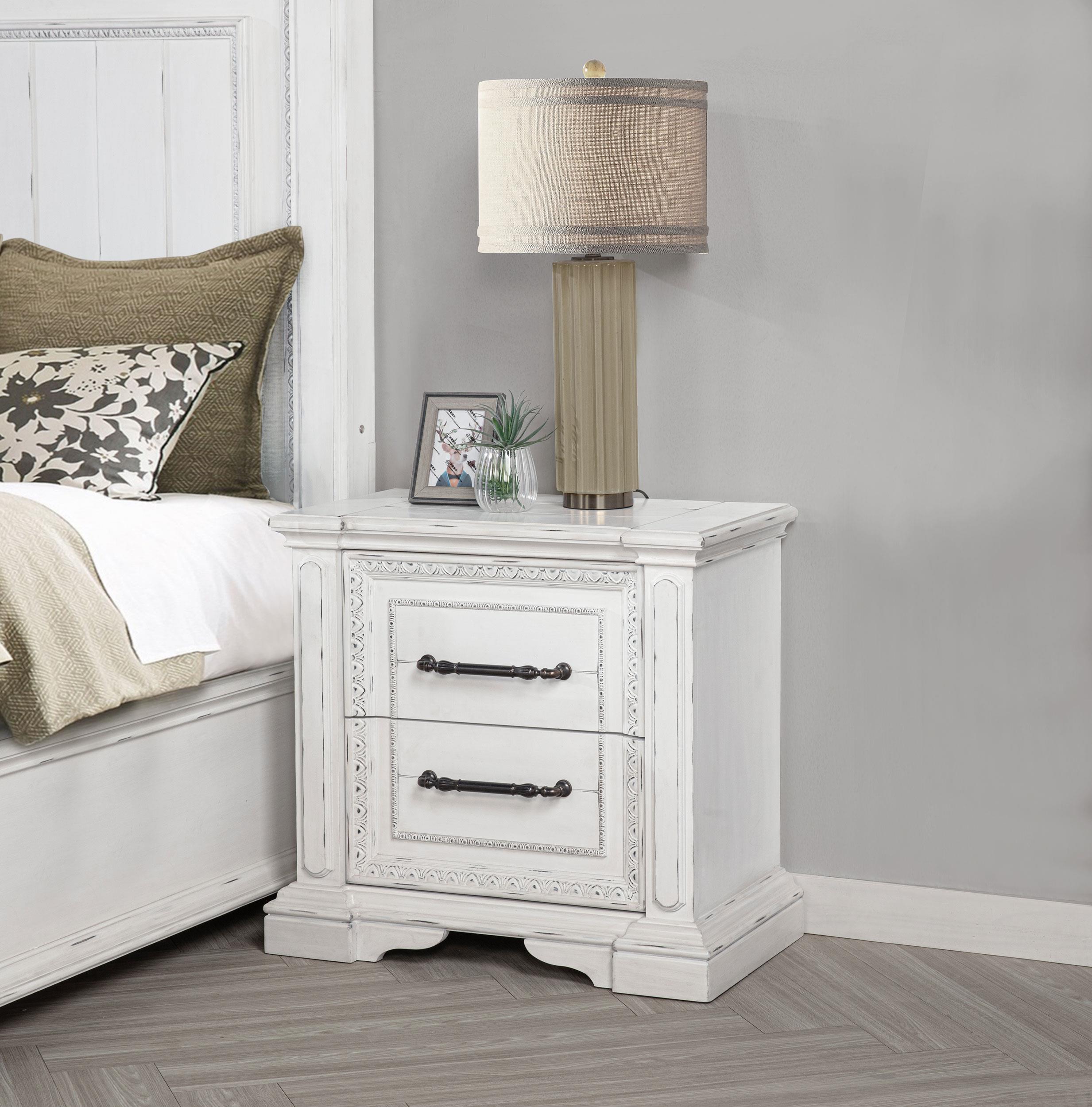 Coaster Mckinney Traditional Nightstand Model 215872