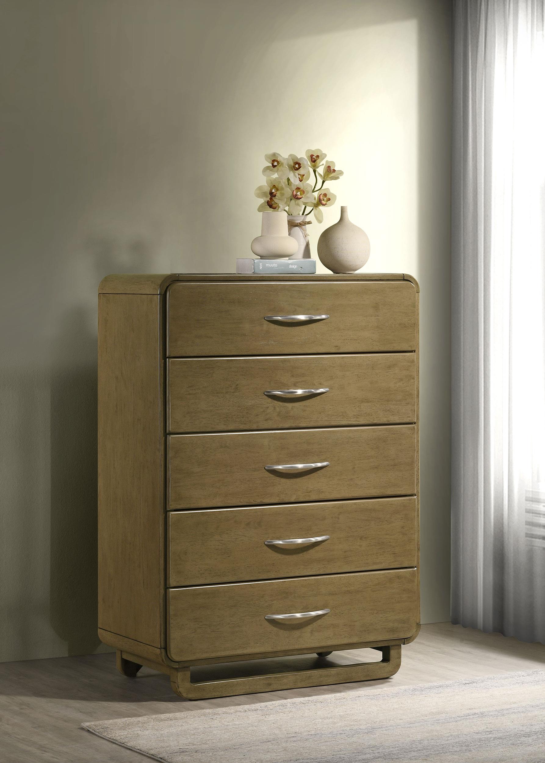 Coaster Amsbury Transitional Chest Model 224275