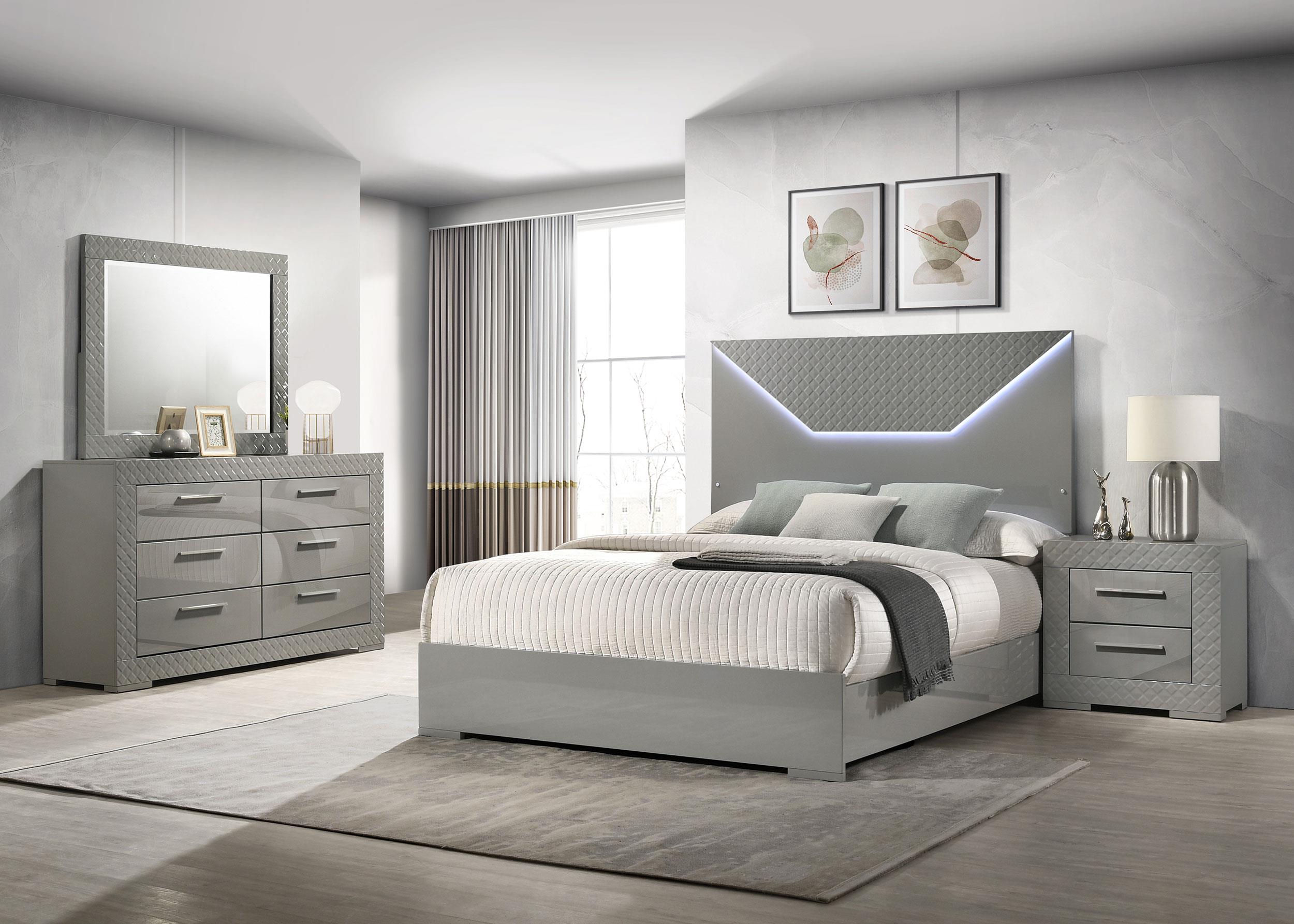 Coaster Ives Contemporary Eastern King Bed Model 224971Ke-S4