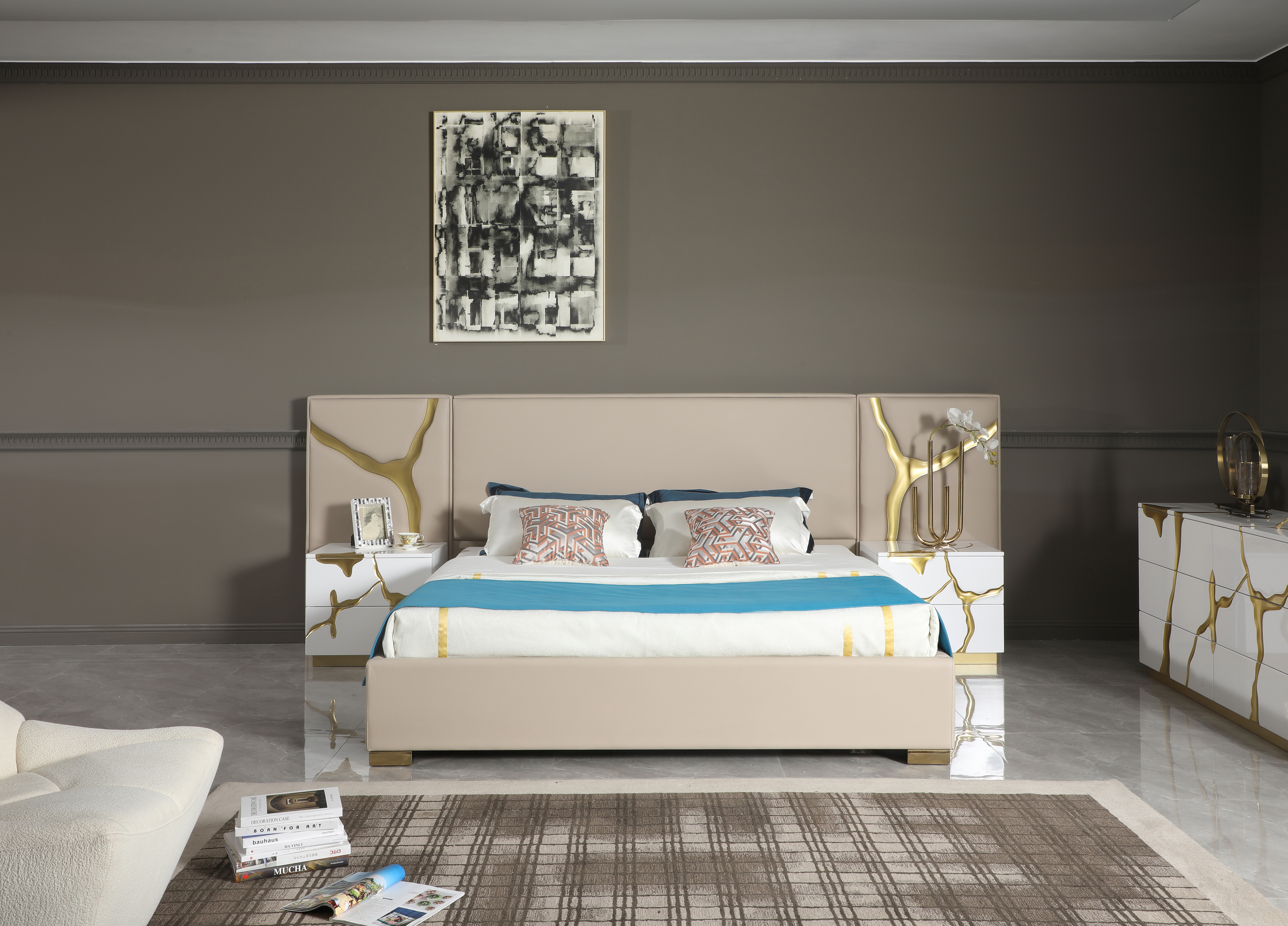 LA Furniture Aspen Glam Beige Bonded Leather & Gold Q Bed VGVC-BD1801-BG-BED-Q Contemporary Style by Vig Furnitrue Number 80131 Catch Home Goods