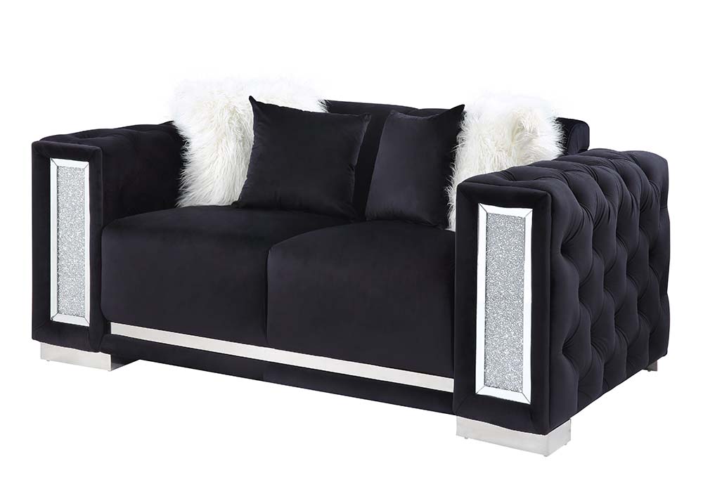 Acme Trislar Loveseat with 4 Pillows (Same 52526) Model LV01398