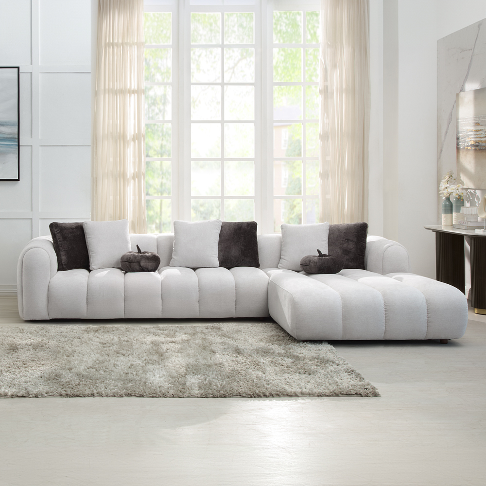 Acme Manilla Sectional Sofa with 8 Pillows Model LV04320